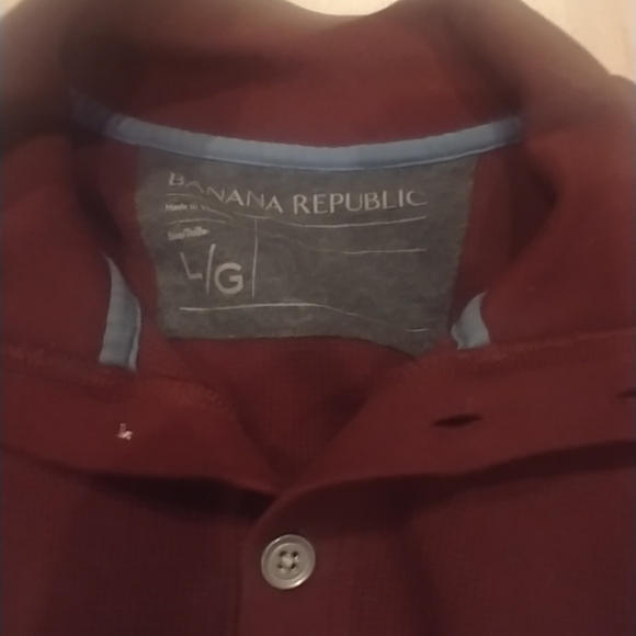 Long sleeved Banana Republic button up tshirt - Picture 2 of 7